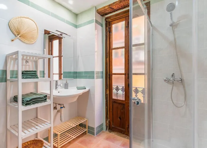 Apartamento Cerrajeros Market *